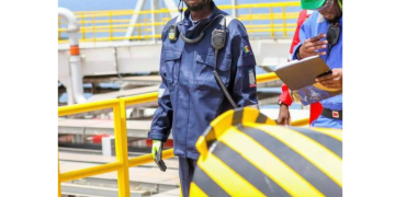 Bassirou Diomaye Faye visite la plateforme d’exploitation de pétrole de Sangomar